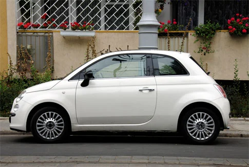 weißer Fiat 500 – Beispiel für Gebrauchtwagenankauf Bad Orb